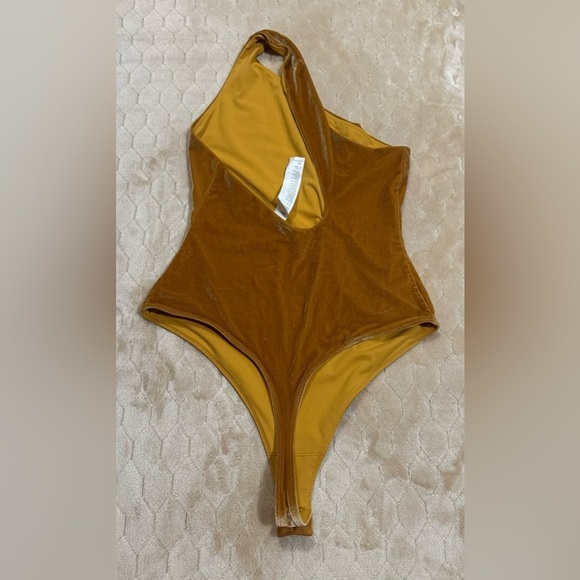 Fabletics Gigi Velour Bodysuit - Picture 6 of 7